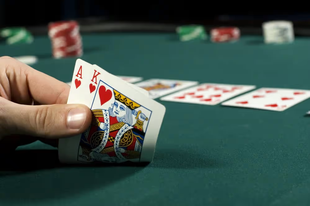 5. 패스트 폴드 포커 (Fast-Fold Poker)